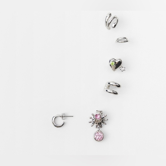 Zara HEART AND SUN EARCUFF💓 New with beautiful gift box 🎁 - Picture 3 of 4